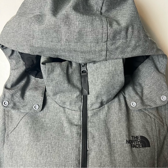The North Face - Apex Elevation Hooded Rain Jacket - Sz. SP - Picture 10 of 16